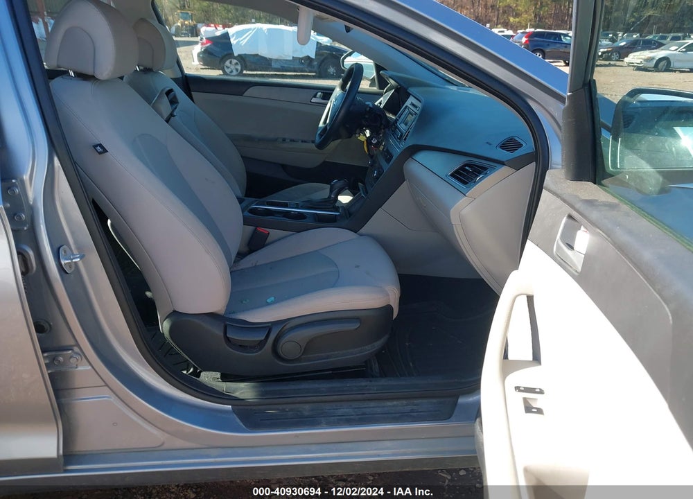 2016 HYUNDAI SONATA VIN: 5NPE24AF4GH402546