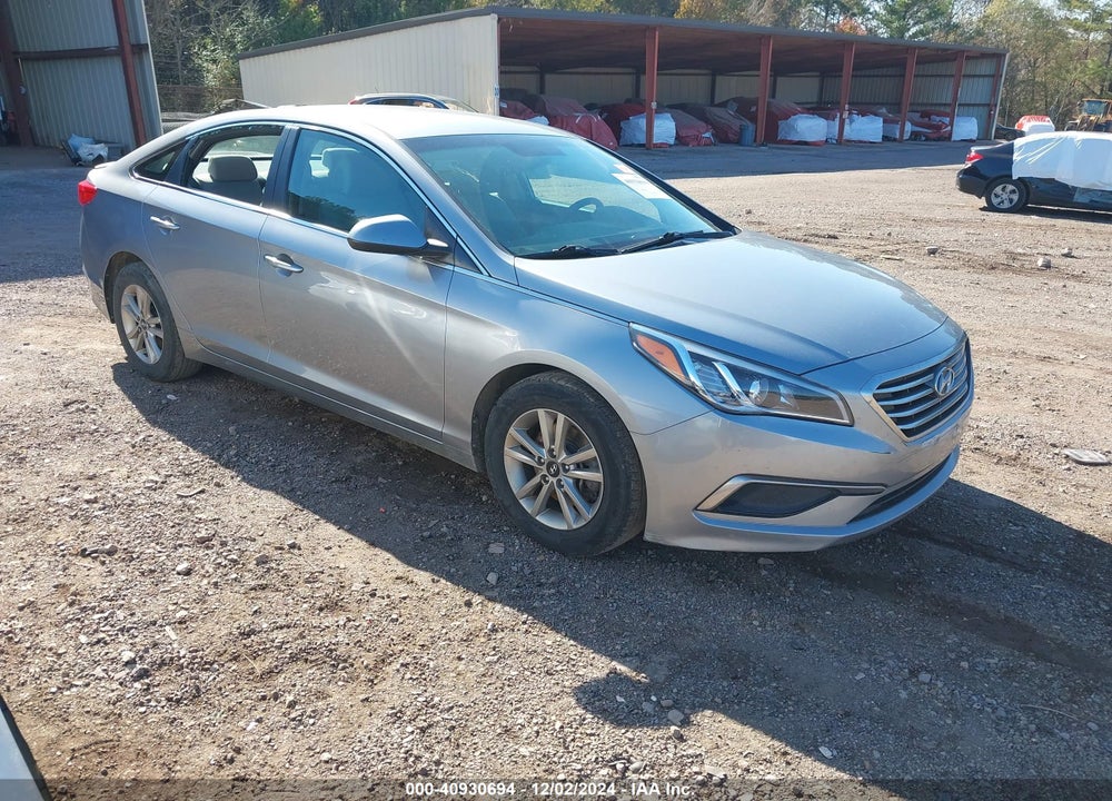 2016 HYUNDAI SONATA VIN: 5NPE24AF4GH402546