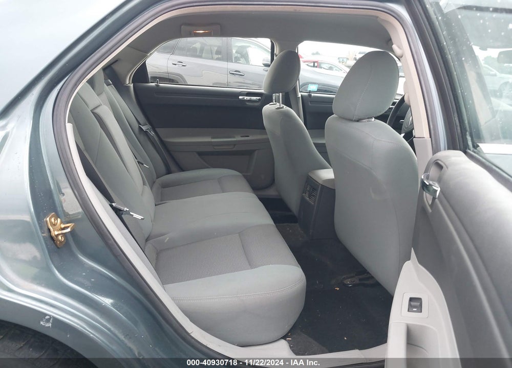 2006 CHRYSLER 300 VIN: 2C3KA43R56H170001