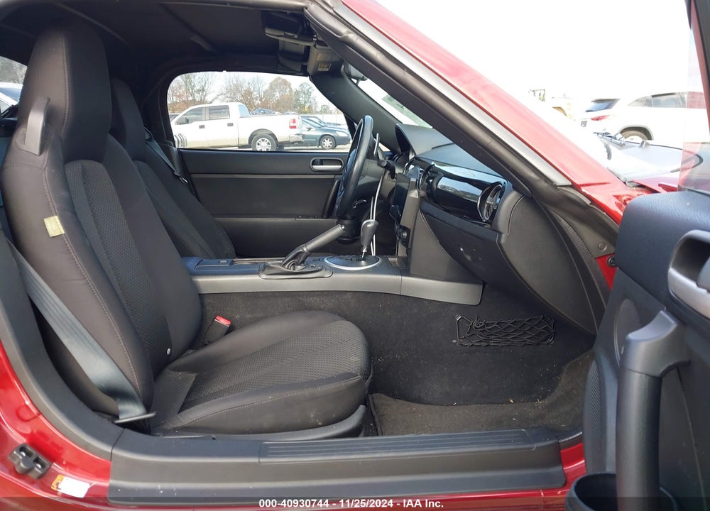 2007 MAZDA MX-5 TOURING VIN: JM1NC25F670128453