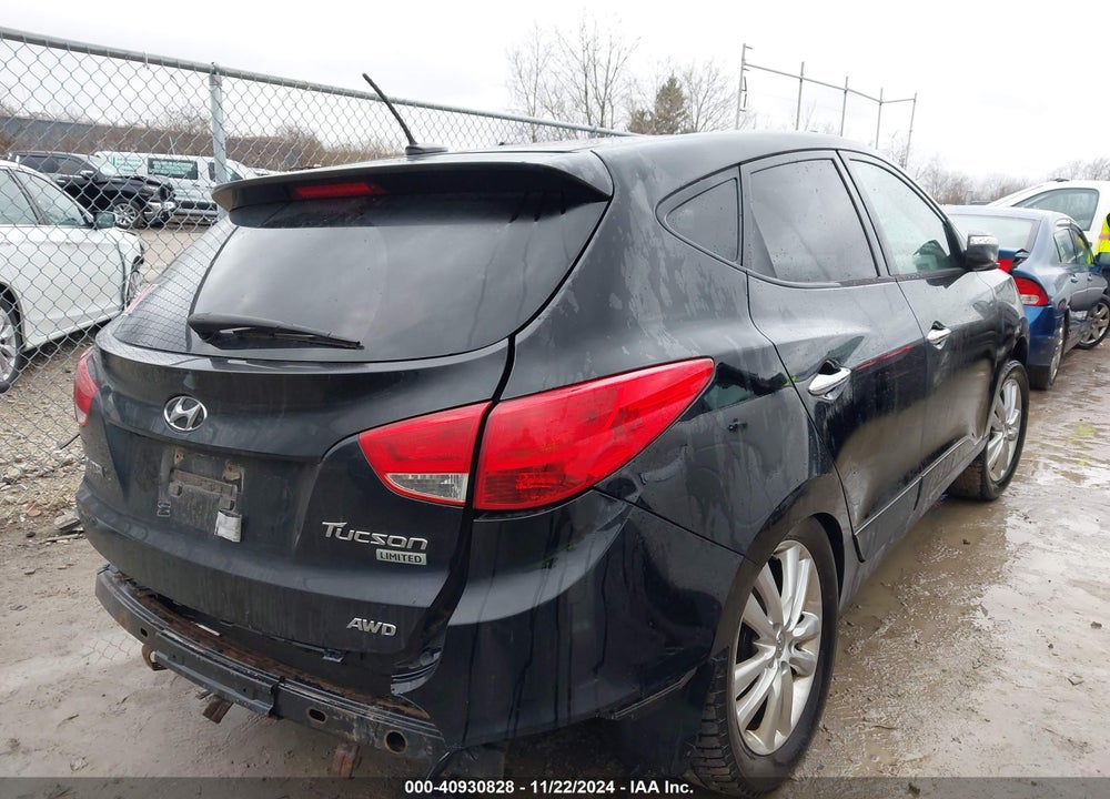 2011 HYUNDAI TUCSON LIMITED VIN: KM8JUCAC8BU314411
