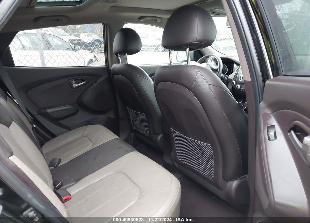 2011 HYUNDAI TUCSON LIMITED VIN: KM8JUCAC8BU314411