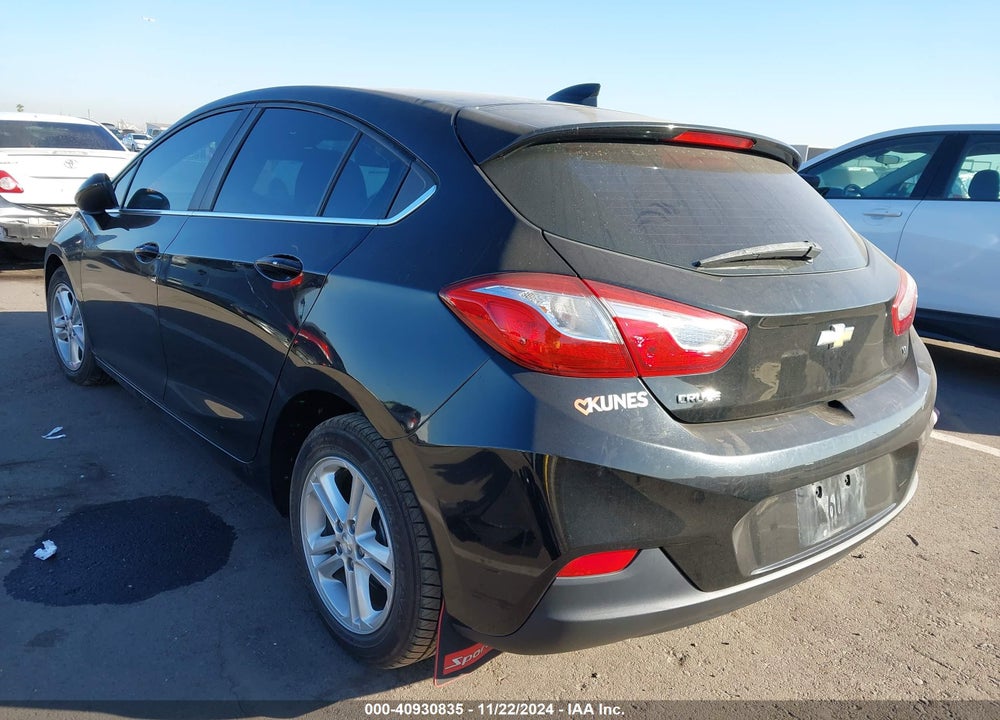 2017 CHEVROLET CRUZE VIN: 3G1BE6SM8HS585470