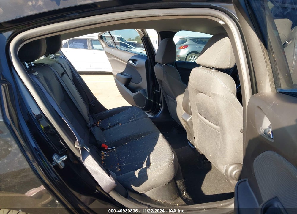 2017 CHEVROLET CRUZE VIN: 3G1BE6SM8HS585470