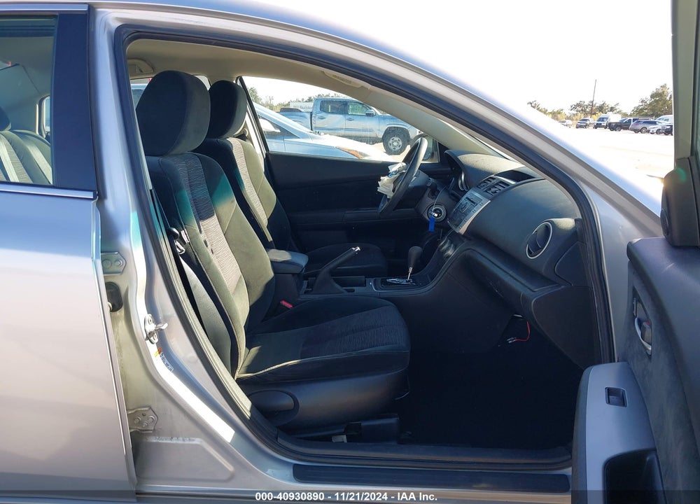 2009 MAZDA 6 I SPORT VIN: 1YVHP81A395M20592