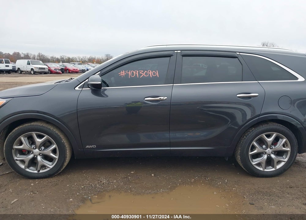 2018 KIA SORENTO 3.3L SX VIN: 5XYPKDA5XJG405563