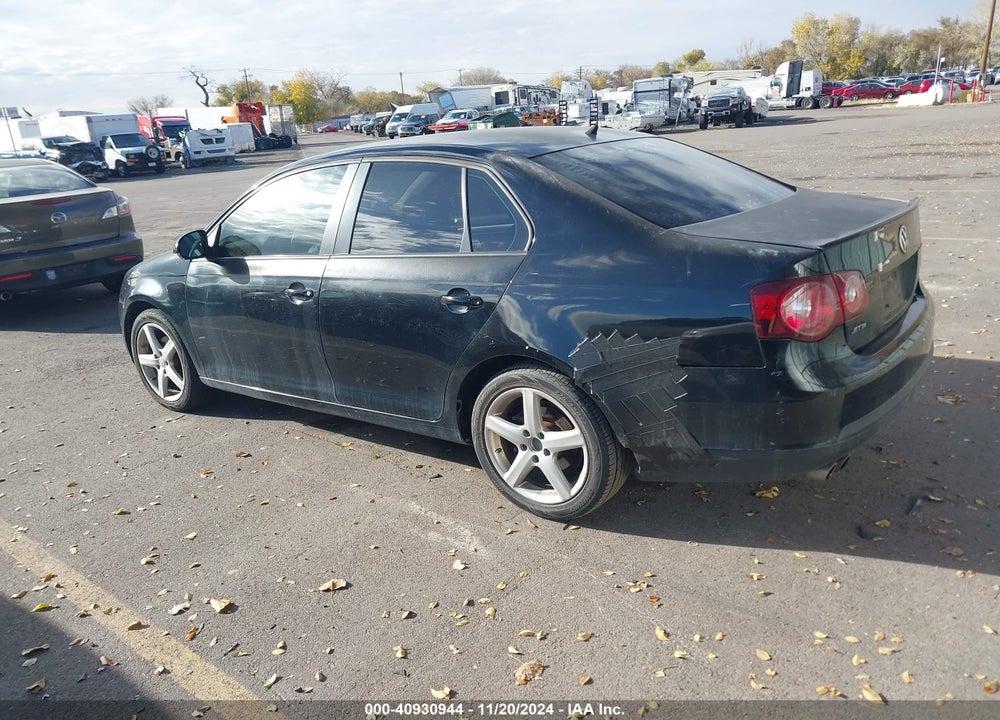 2010 VOLKSWAGEN JETTA LIMITED EDITION VIN: 3VWAZ7AJ6AM118978