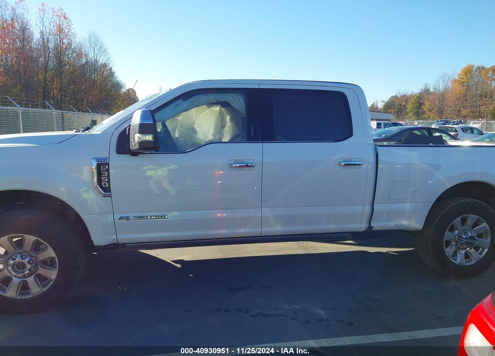2022 FORD F-350 PLATINUM VIN: 1FT8W3BT5NEF47155
