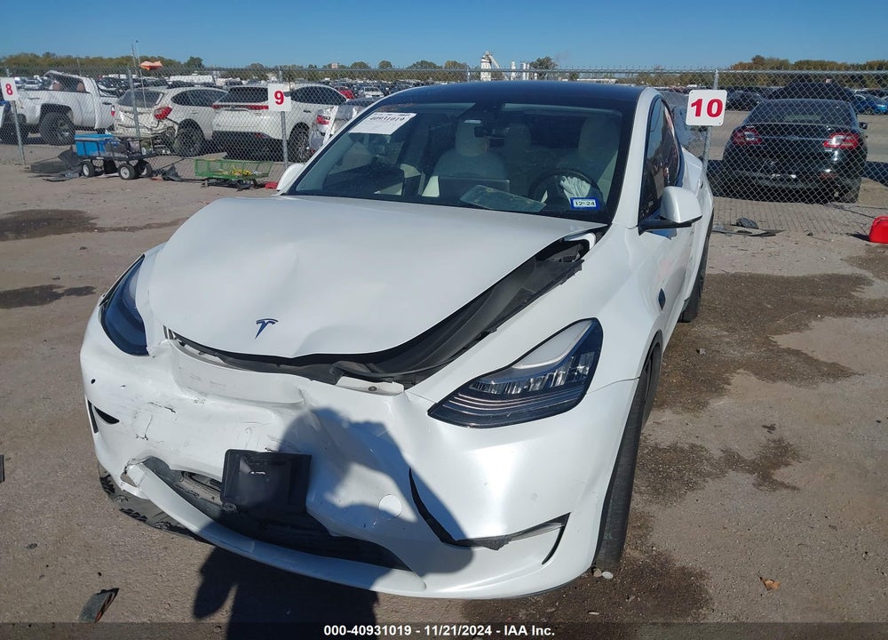 2020 TESLA MODEL Y LONG RANGE DUAL MOTOR ALL-WHEEL DRIVE VIN: 5YJYGDEE4LF040498