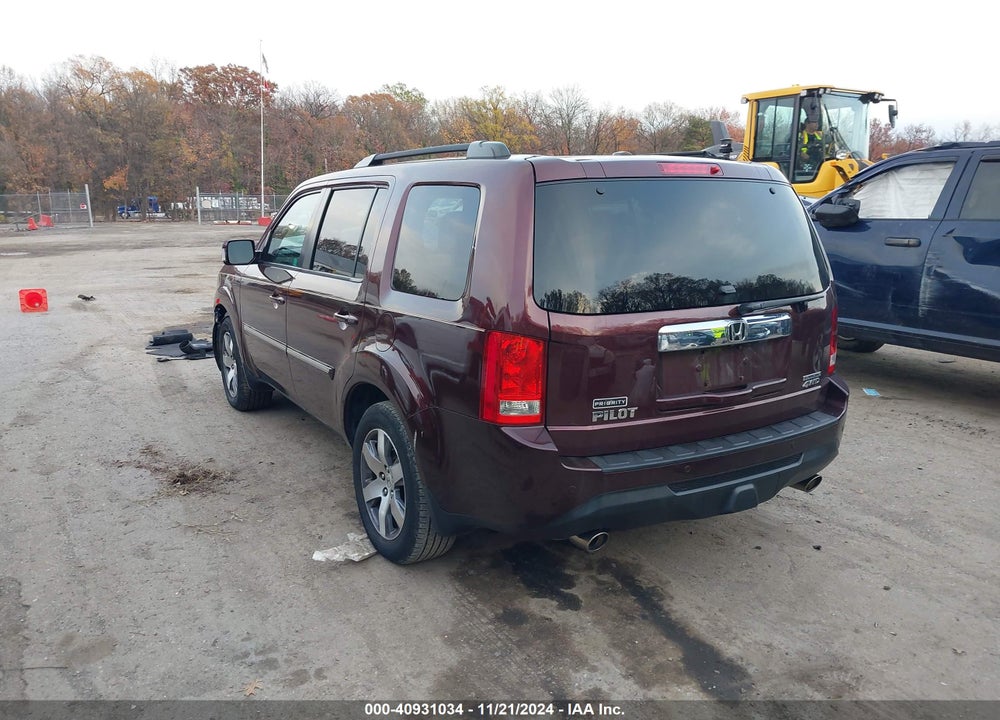 2015 HONDA PILOT TOURING VIN: 5FNYF4H94FB005711