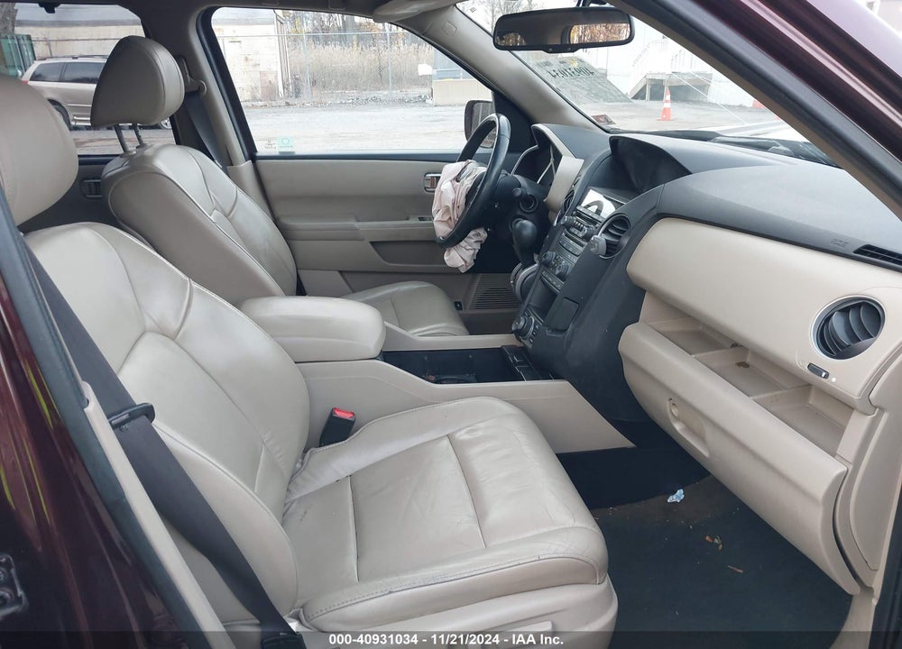 2015 HONDA PILOT TOURING VIN: 5FNYF4H94FB005711