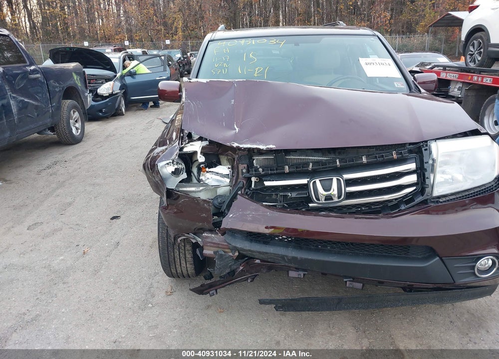 2015 HONDA PILOT TOURING VIN: 5FNYF4H94FB005711