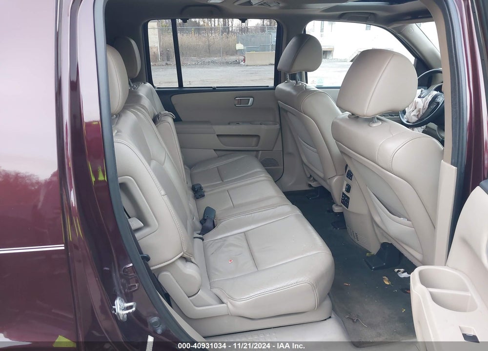 2015 HONDA PILOT TOURING VIN: 5FNYF4H94FB005711