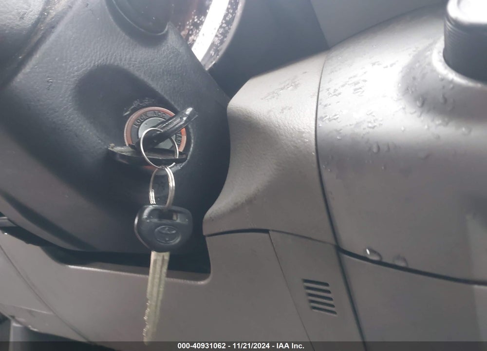 2006 TOYOTA RAV4 VIN: JTMZD33VX65023530