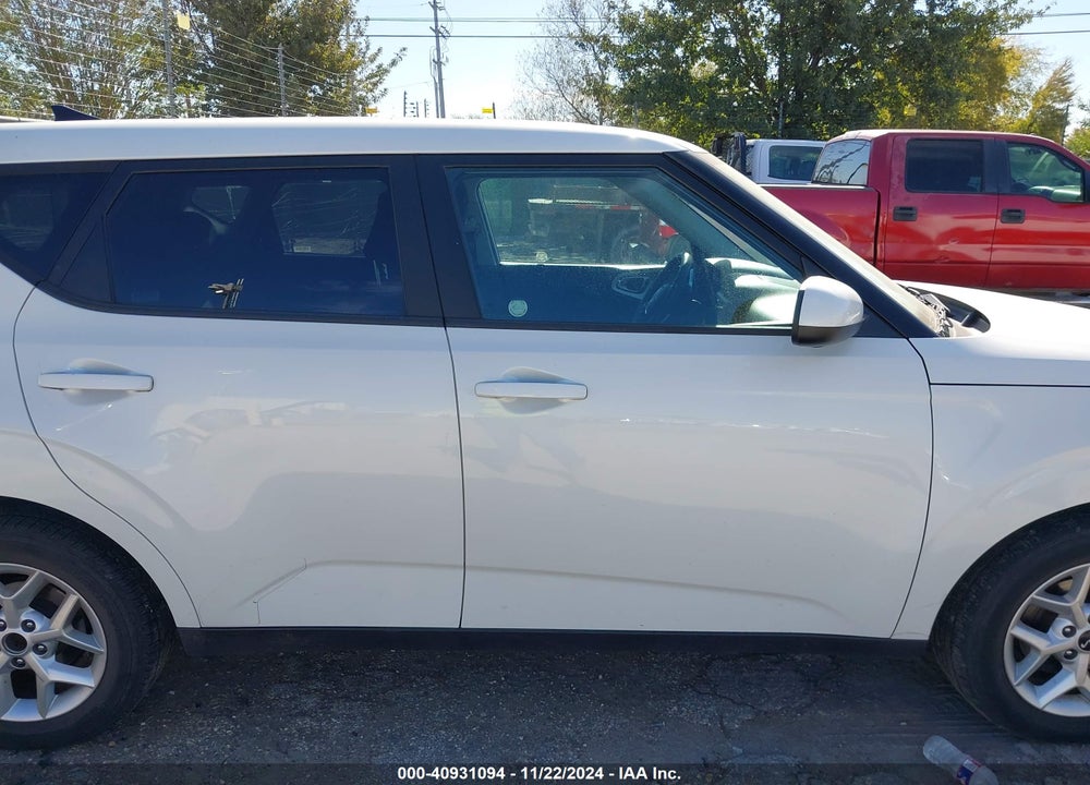 2022 KIA SOUL LX VIN: KNDJ23AU9N7804197