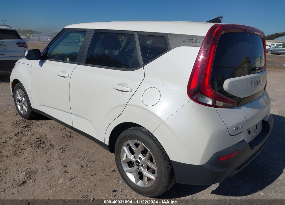 2022 KIA SOUL LX VIN: KNDJ23AU9N7804197