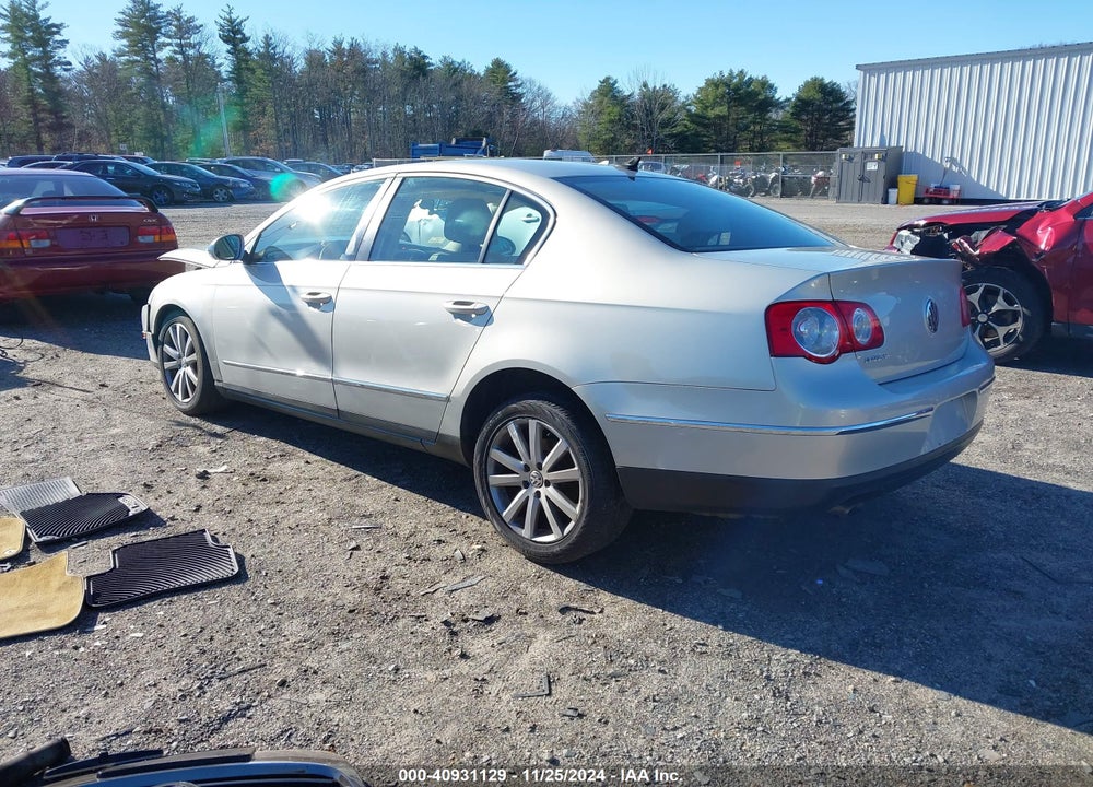 2010 VOLKSWAGEN PASSAT KOMFORT VIN: WVWJM7AN7AE091624