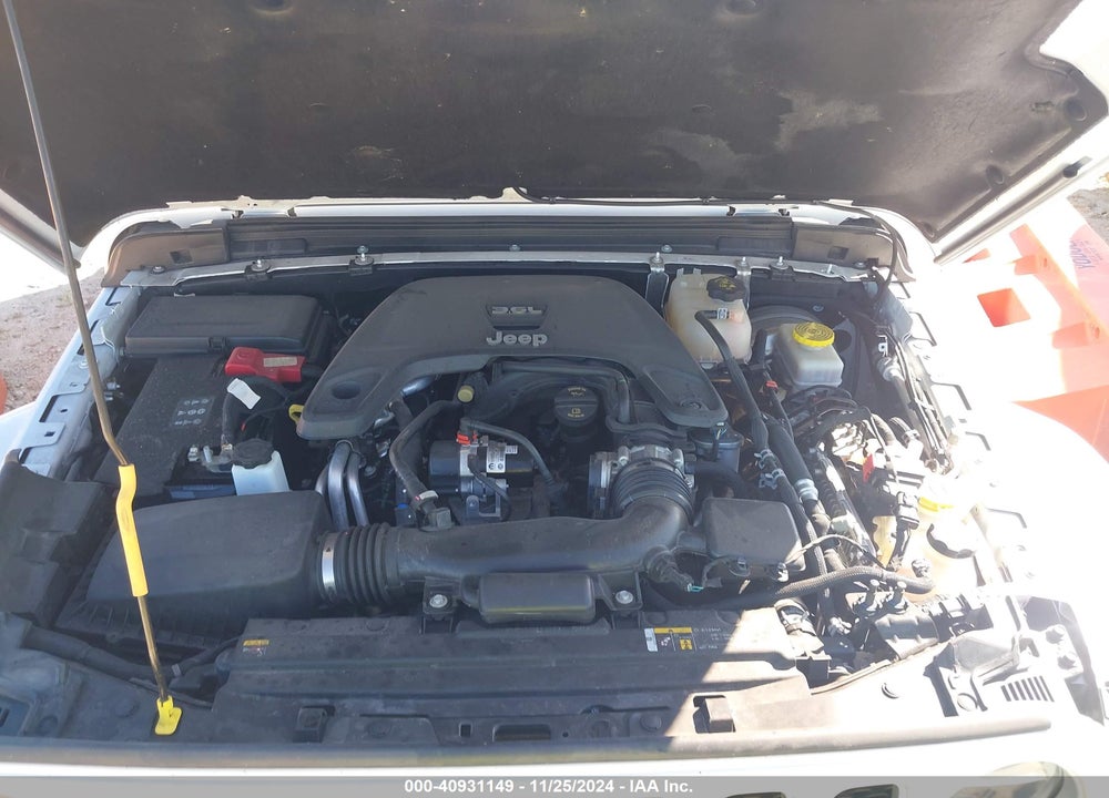 2021 ANGLER JEEP WR UNLIMITED SAHARA 4X4 VIN: 1C4HJXEG8MW503633