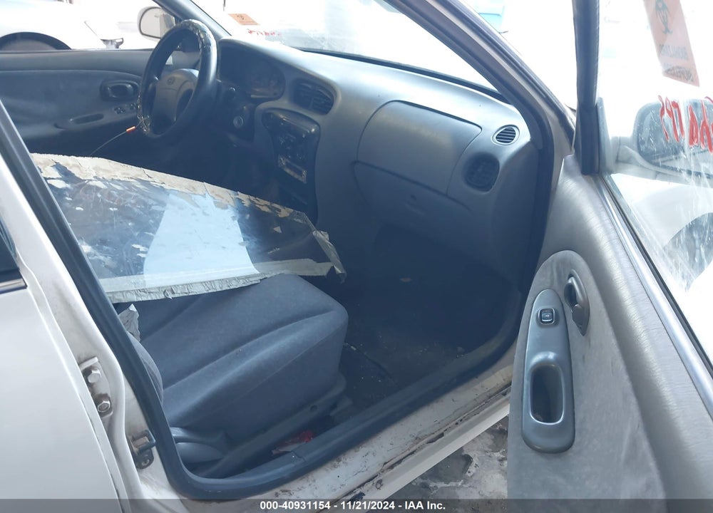 2000 HYUNDAI ELANTRA GLS VIN: KMHJF35F7YU054638
