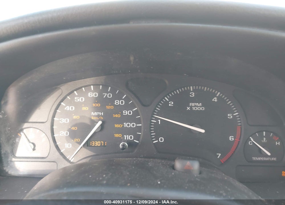 2002 SATURN S-SERIES SL1 VIN: 1G8ZH52842Z136222