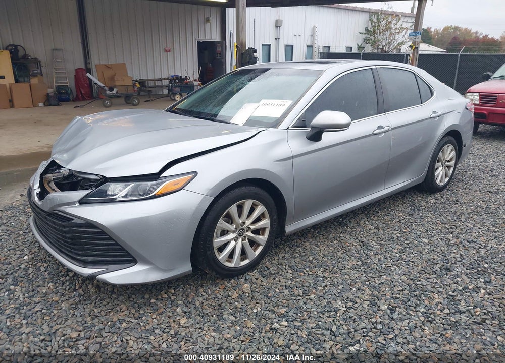 2018 TOYOTA CAMRY LE VIN: 4T1B11HK5JU676693