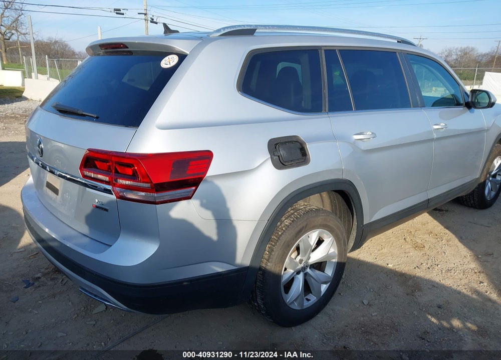 2018 VOLKSWAGEN ATLAS 3.6L V6 SE VIN: 1V2KR2CA9JC566168