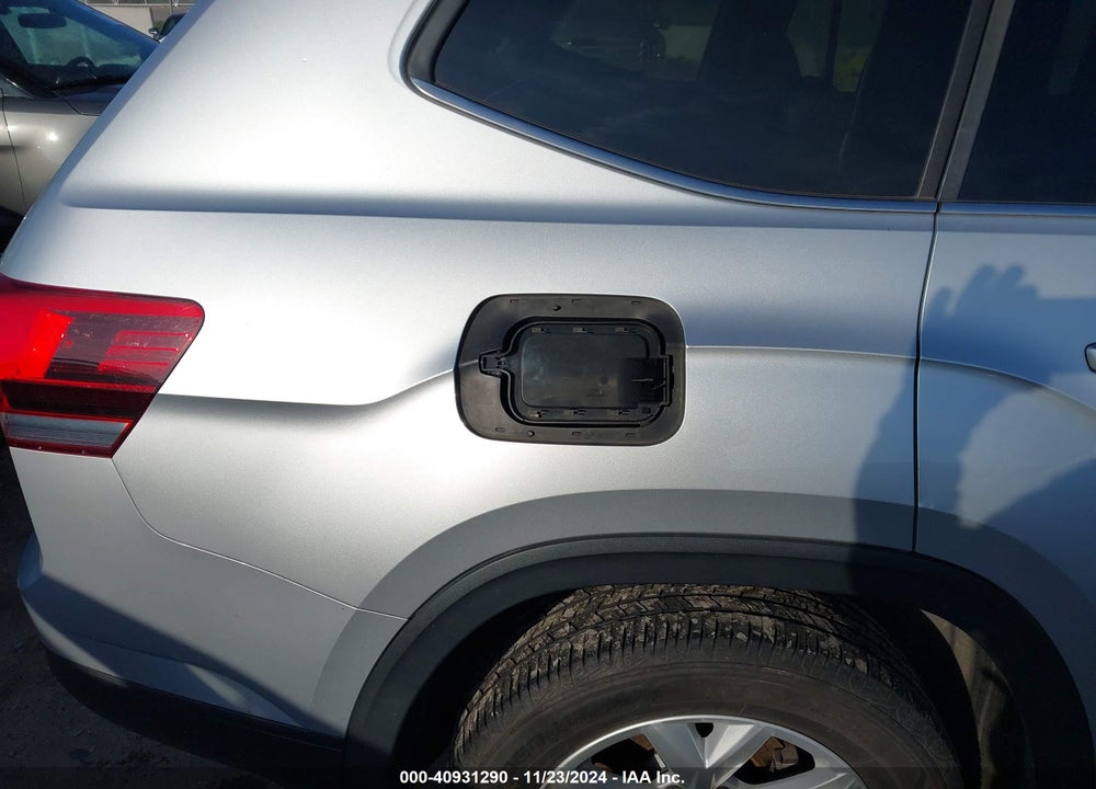 2018 VOLKSWAGEN ATLAS 3.6L V6 SE VIN: 1V2KR2CA9JC566168