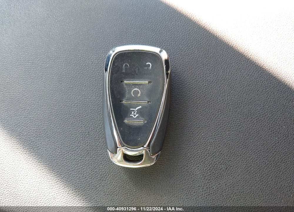 2019 CHEVROLET EQUINOX LT VIN: 3GNAXUEV0KL219520