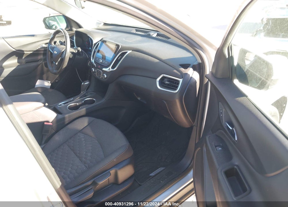 2019 CHEVROLET EQUINOX LT VIN: 3GNAXUEV0KL219520