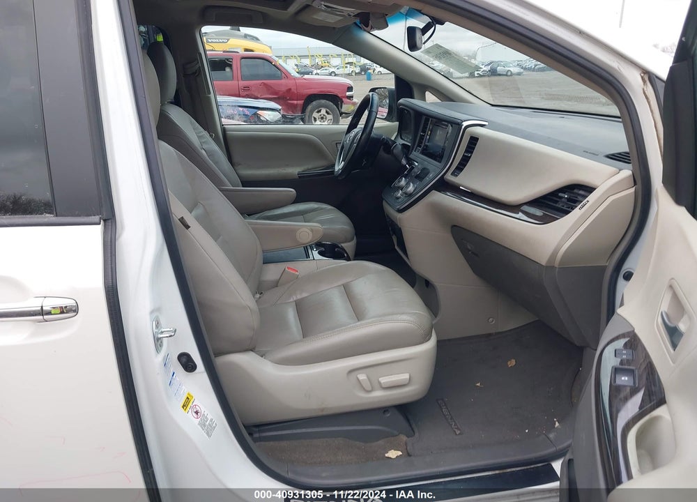 2017 TOYOTA SIENNA XLE LIMITED VIN: 5TDDZ3DC2HS161696