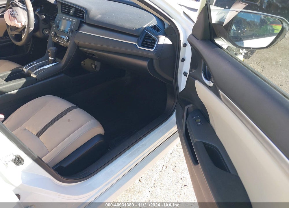 2018 HONDA CIVIC LX VIN: 19XFC2F50JE008303