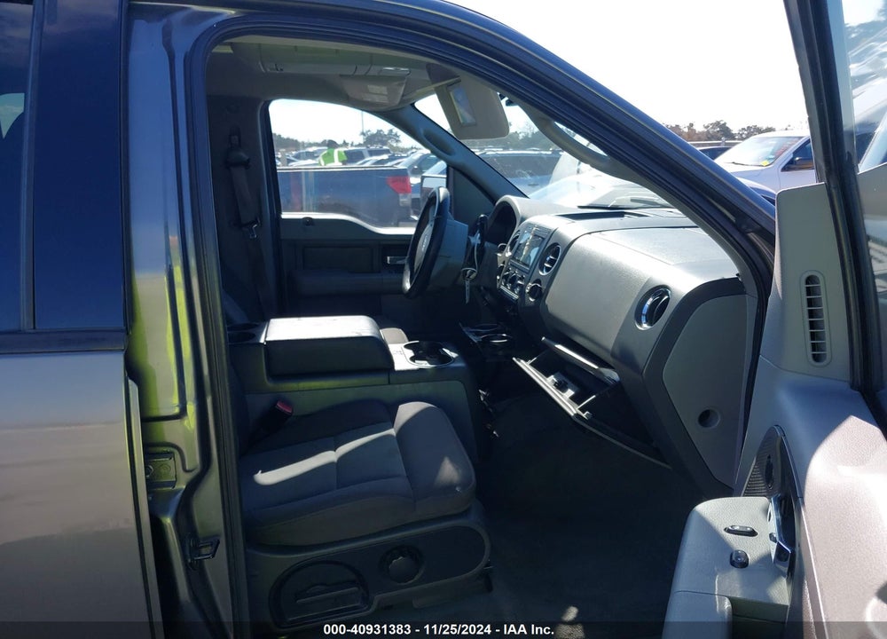 2004 FORD F-150 XLT VIN: 1FTRW14W64KD42363