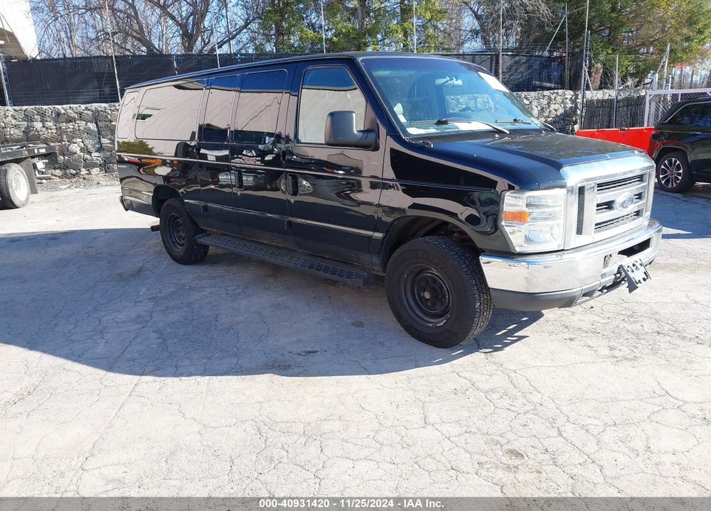 2013 FORD E-350 SUPER DUTY XL VIN: 1FBSS3BLXDDA07827