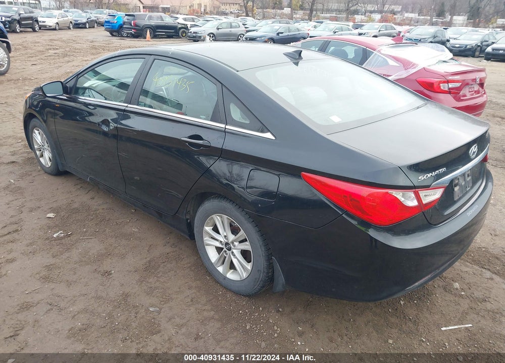 2013 HYUNDAI SONATA GLS VIN: 5NPEB4AC0DH681432