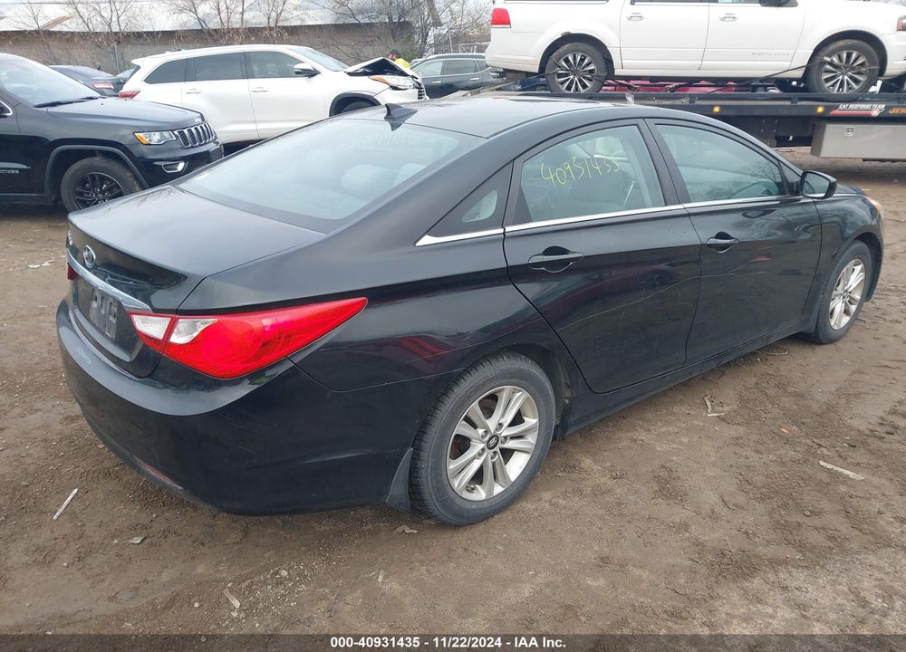 2013 HYUNDAI SONATA GLS VIN: 5NPEB4AC0DH681432