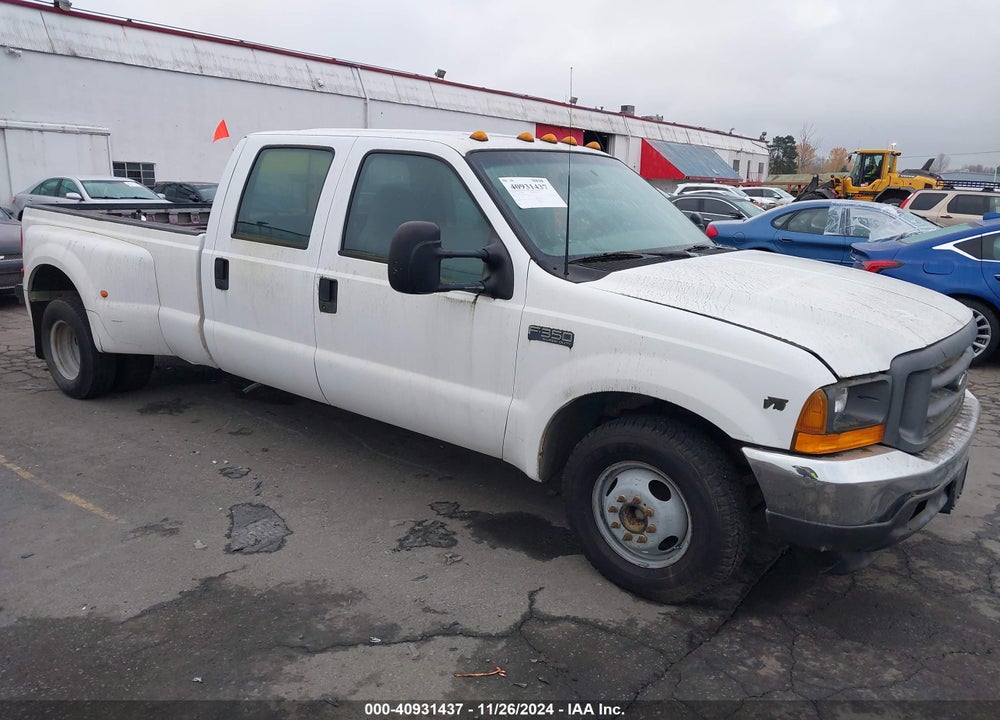 1999 FORD F-350 LARIAT/XL/XLT VIN: 1FTWW32S4XEC36477
