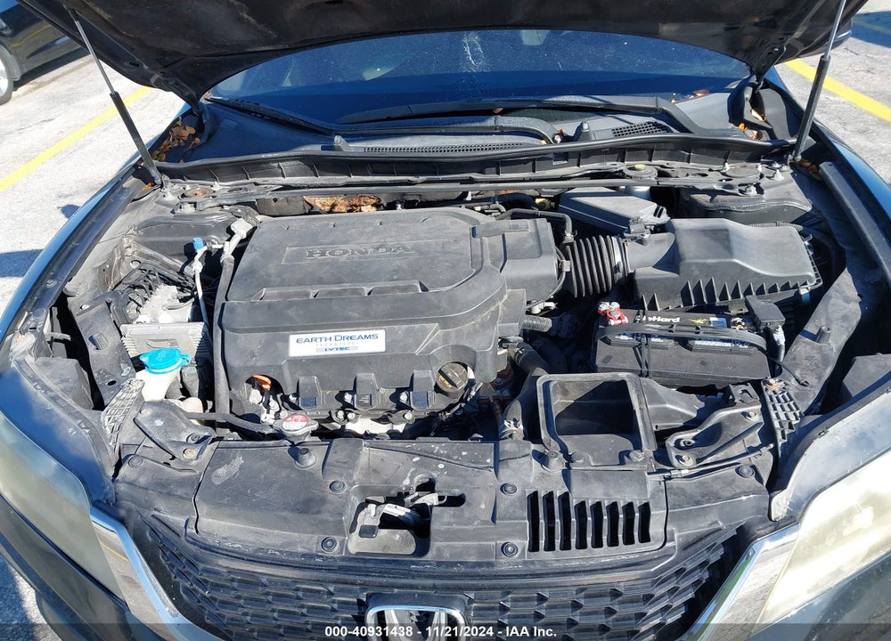 2013 HONDA ACCORD VIN: 1HGCT2B83DA005651