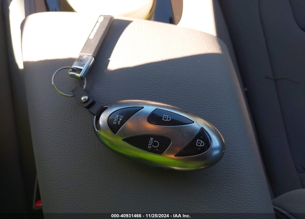 2024 HYUNDAI ELANTRA SEL VIN: KMHLS4DG2RU670088