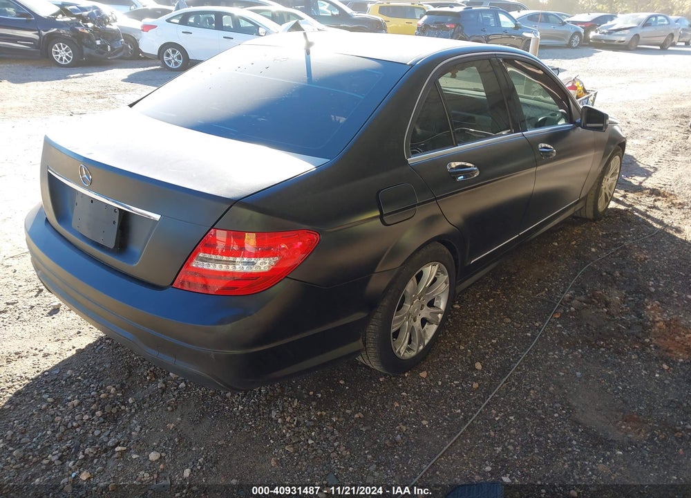 2014 MERCEDES-BENZ C 250 LUXURY/SPORT VIN: WDDGF4HBXER312846