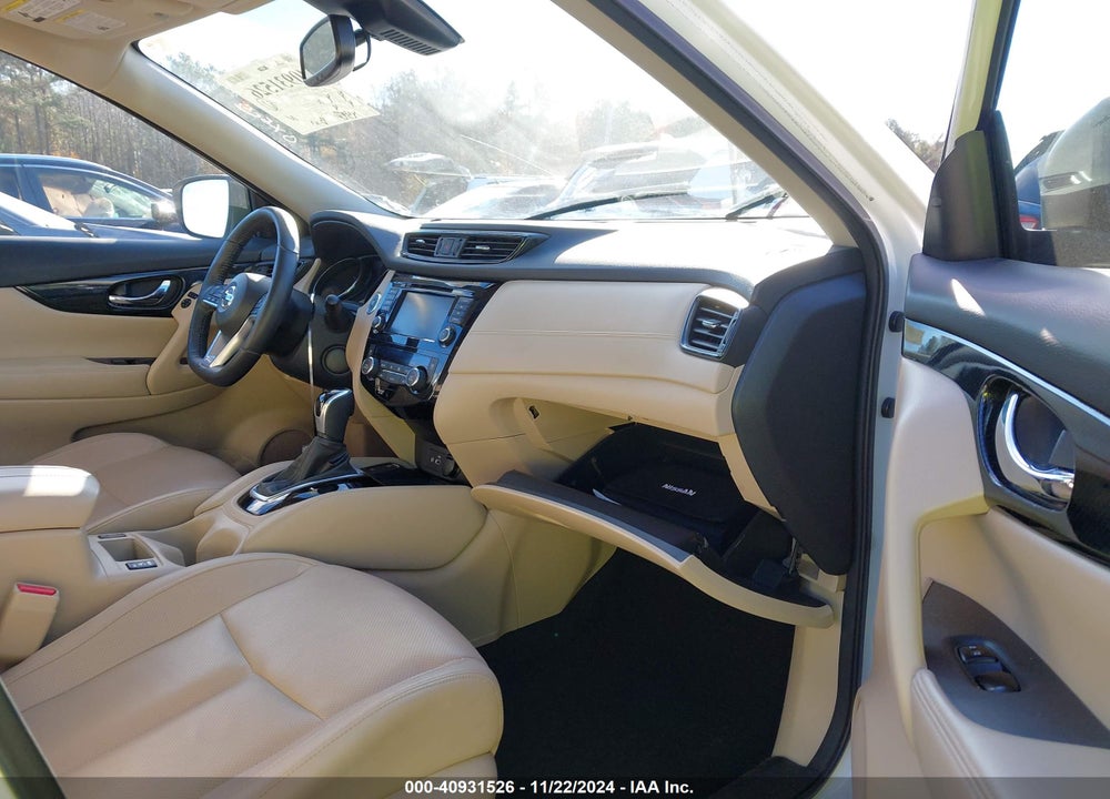 2019 NISSAN ROGUE SL VIN: 5N1AT2MTXKC824242
