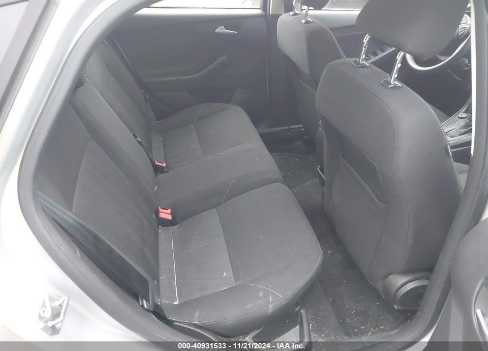 2017 FORD FOCUS SE VIN: 1FADP3K28HL282434