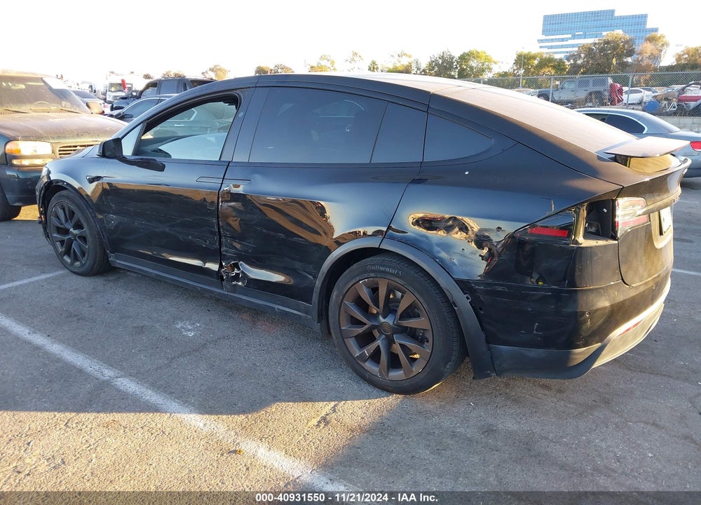 2022 TESLA MODEL X DUAL MOTOR ALL-WHEEL DRIVE VIN: 7SAXCBE5XNF335266