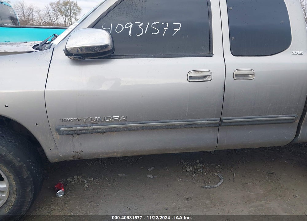 2004 TOYOTA TUNDRA SR5 V8 VIN: 5TBBT44174S443784