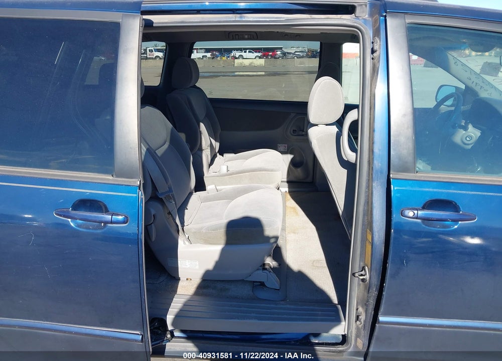 2005 TOYOTA SIENNA LE VIN: 5TDZA23C25S380808