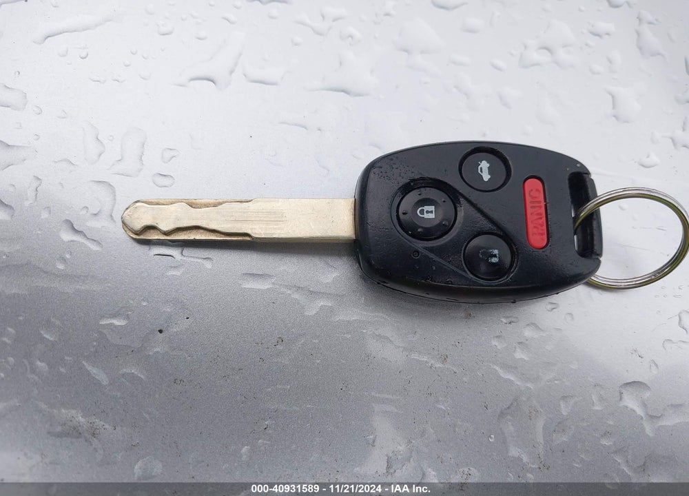2007 HONDA CIVIC HYBRID VIN: JHMFA36227S018000
