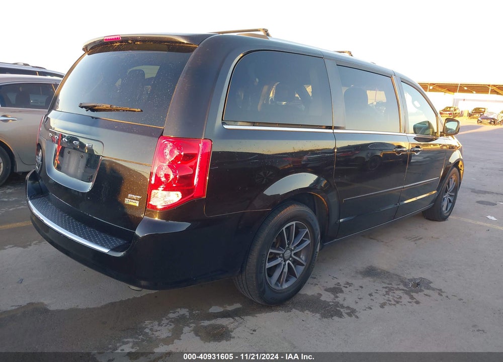 2017 DODGE GRAND CARAVAN SXT VIN: 2C4RDGCG4HR617187