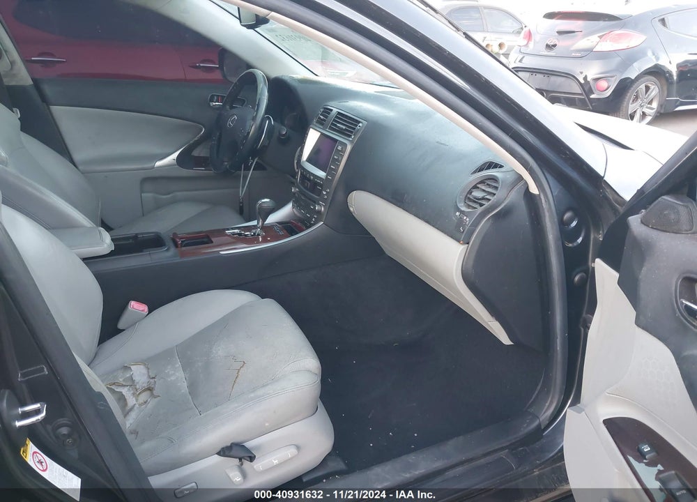 2006 LEXUS IS 350 VIN: JTHBE262462006197