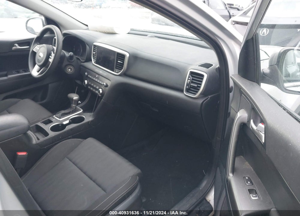 2022 KIA SPORTAGE LX VIN: KNDPMCAC0N7015996