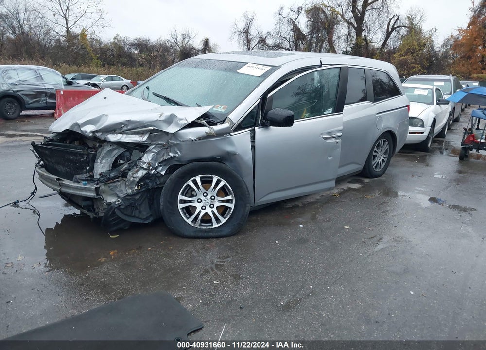 2011 HONDA ODYSSEY VIN: 5FNRL5H67BB038592