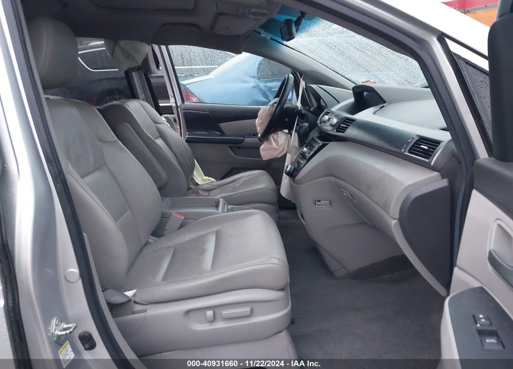 2011 HONDA ODYSSEY VIN: 5FNRL5H67BB038592